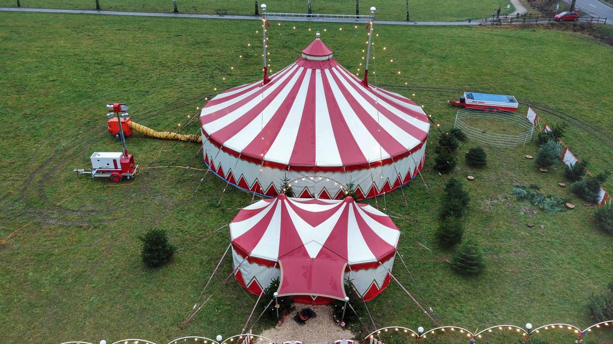 Unmittelbar vor Beginn der Corona-Pandemie hatte Familie Trumpf eine Heizanlage für das Zirkuszelt gekauft. von Nils Dinkel