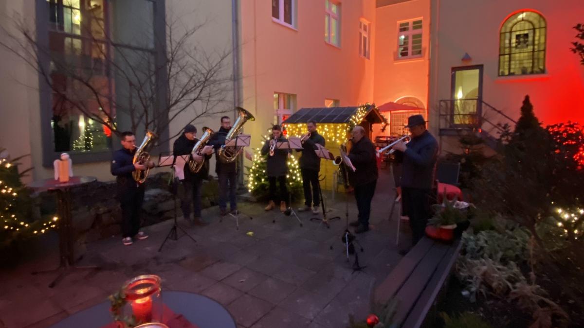 Schöne Atmosphäre und weihnachtliche Klänge im Franziskaner-Hof. von privat
