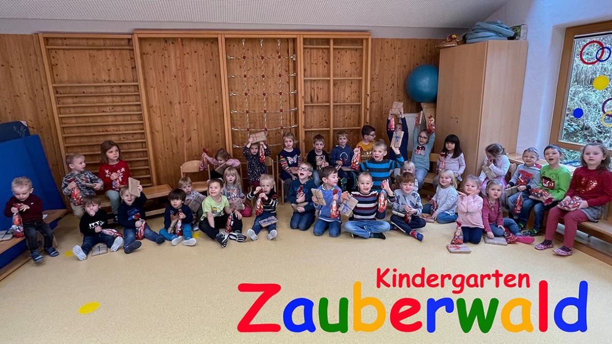 Überraschung für Kindergarten Zauberwald und Kinderklinik Siegen, Schützenverein Langenei, FC Langenei-Kickenbach, von privat