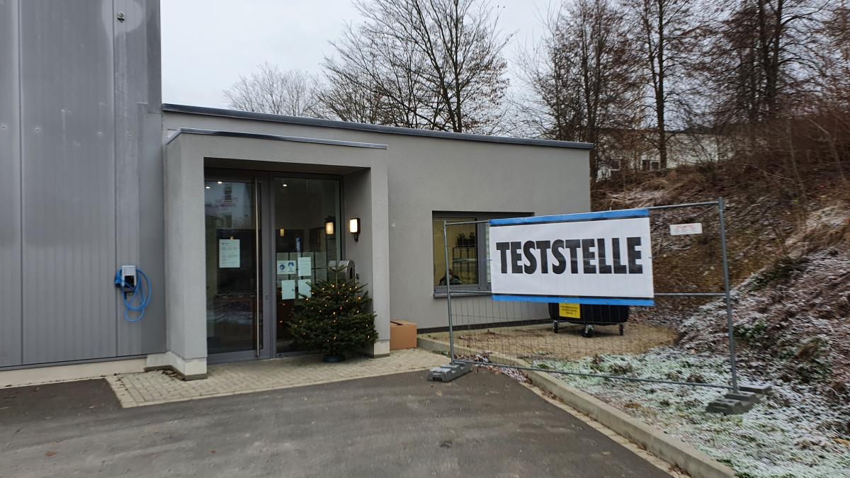 Nachdem die Teststelle in Mecklinghausen bereits rege besucht wird, haben sich die Gründer von Rest 'n' Test dazu entschlossen zeitnah im Ennester Industriegebiet einen weiteren Standort zu eröffnen. von Feldmann Becker Jleilati Gbr