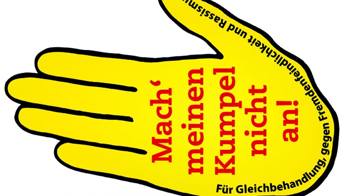 Beim Wettbewerb „Gelbe Hand“ sollen Azubis und Berufsschüler aus dem Kreis Olpe mitmachen, die ein eigenes Projekt gegen Diskriminierung und Fremdenhass im Job auf die Beine gestellt haben. von www.gelbehand.de