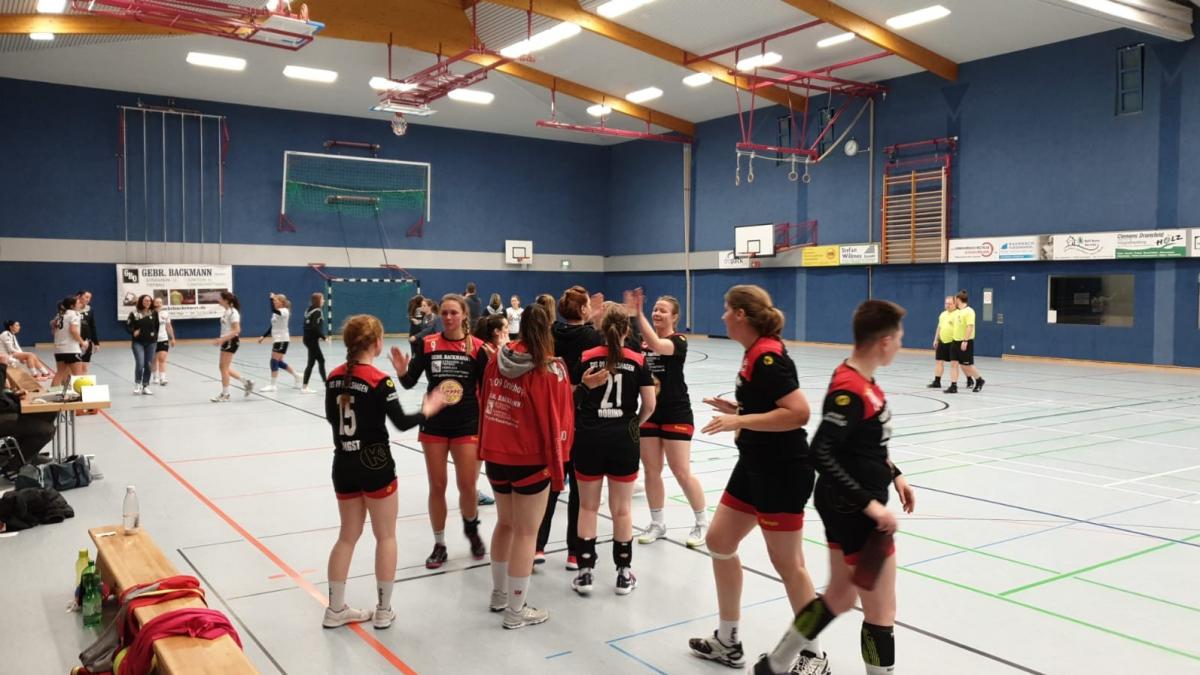 Mit einem Heimsieg starten die Damen des TuS 09 Drolshagen ins Jahr 2022. von privat