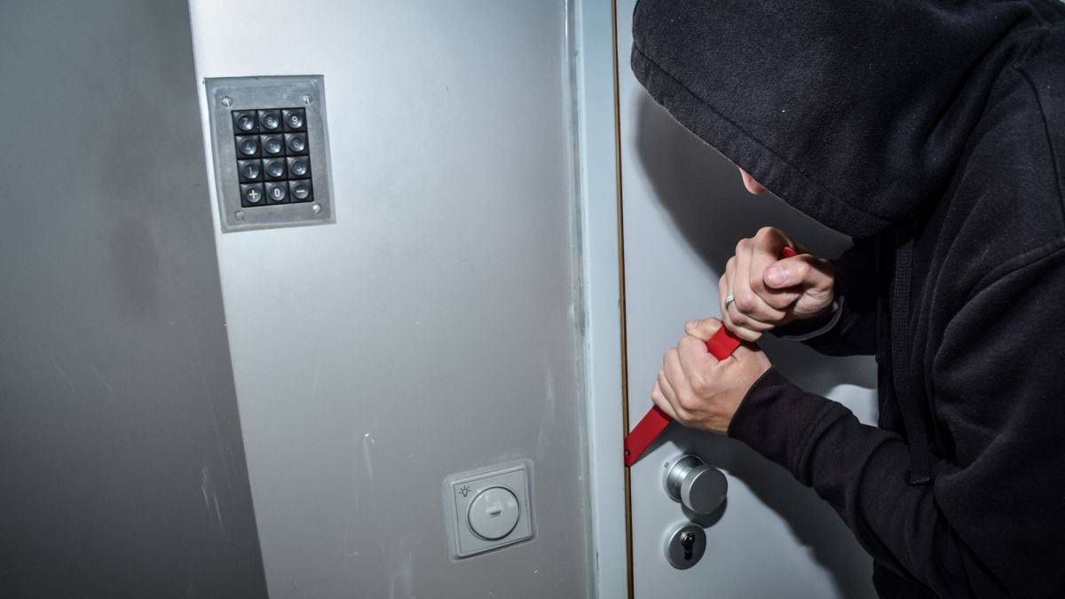 Einbruch, Einbrecher