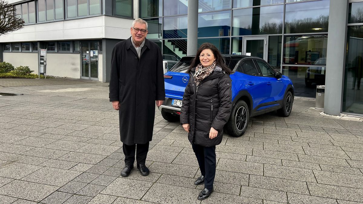 Die SPD-Bundestagsabgeordnete Nezahat Baradari trifft sich mit dem Unternehmer Anrdt G. Kirchhoff. von privat