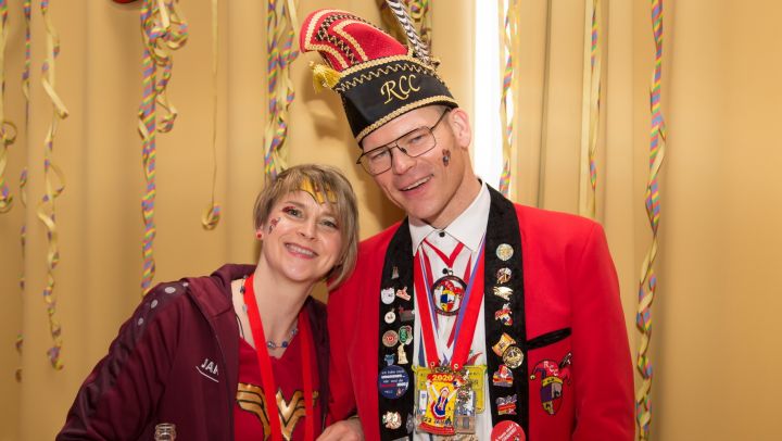 Mark Leine, der Präsident des Rhoder Carnevals-Clubs, mit seiner Frau Simone.