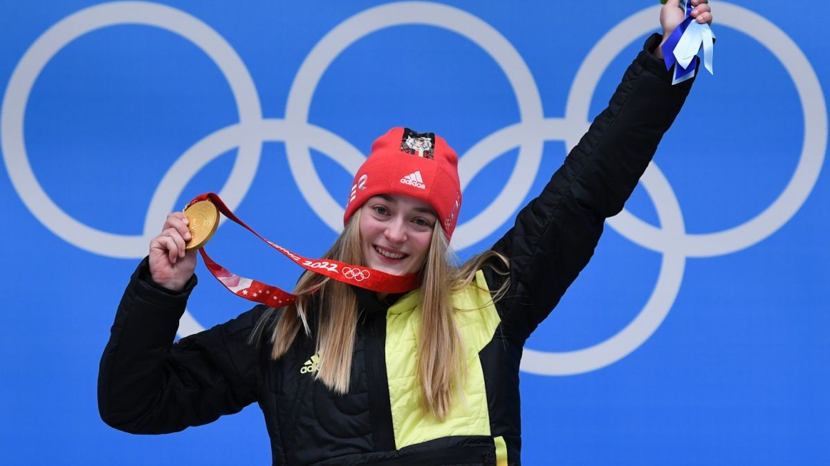 Die Menschen in Südwestfalen sind stolz: Die Schmallenbergerin Hannah Neise holte olympisches Gold in Peking. von IBSF / Viesturs