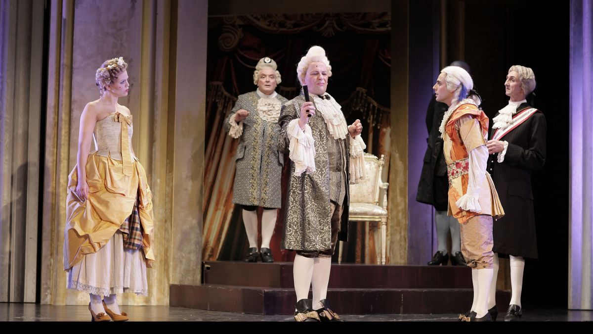 Das Stück „Amadeus“ dreht sich um Gerüchte, dass Mozart ermordet wurde. von Dietrich Dettmann