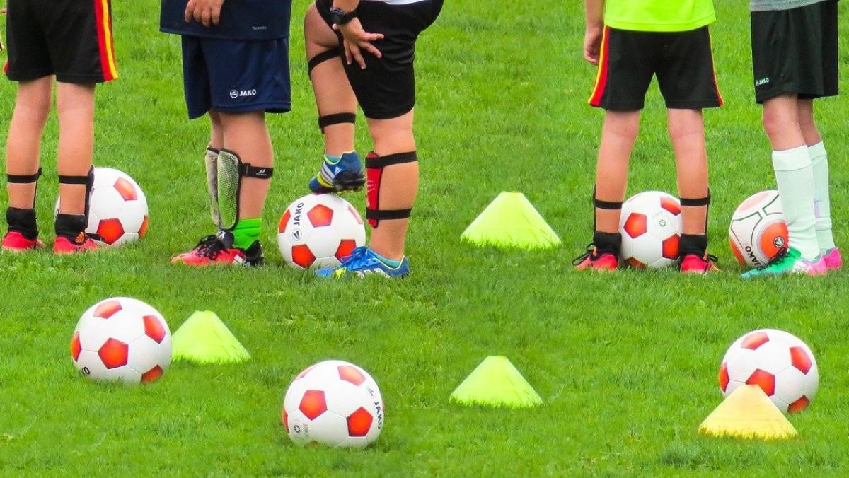 Insbesondere im Jugendbereich legt der Fußballkreis Olpe hohen Wert auf qualifizierte Trainer. von Pixabay.com