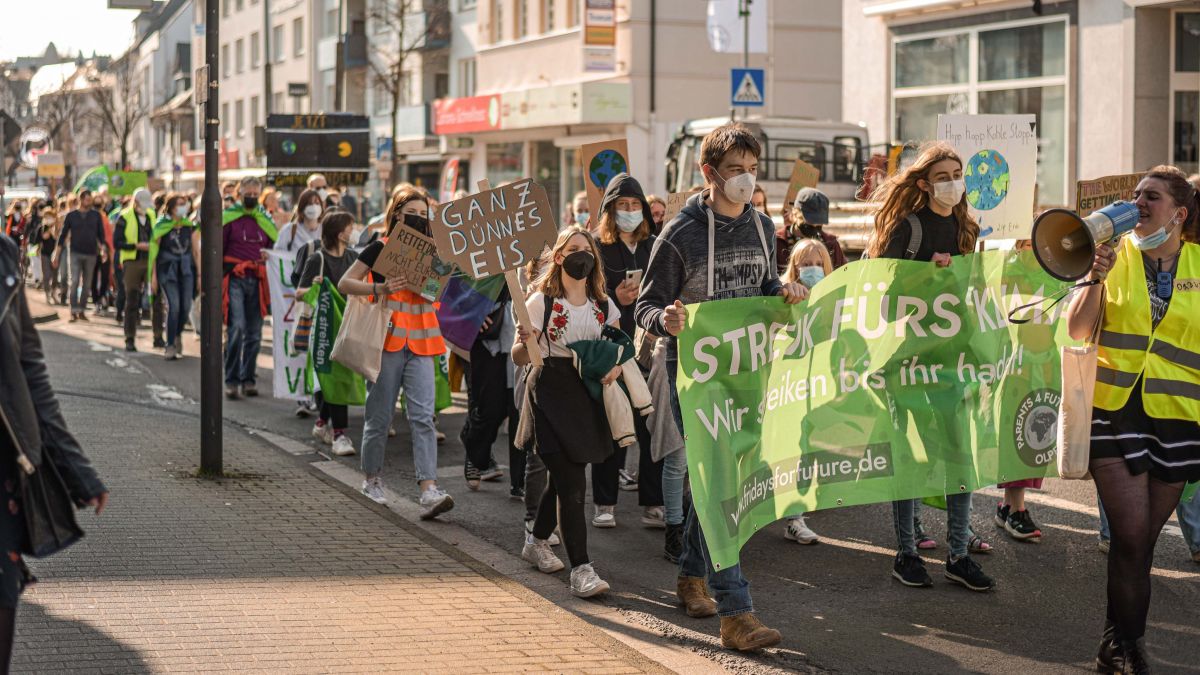Eine Fridays fur Future-Demonstration fand am Freitag, 25. März, in Olpe statt. von Lena Kohlmann