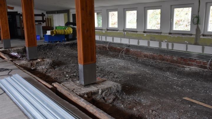 Der Heimatschutzverein Hofolpe-Heidschott hat viel Zeit in die Modernisierung der Schützenhalle...