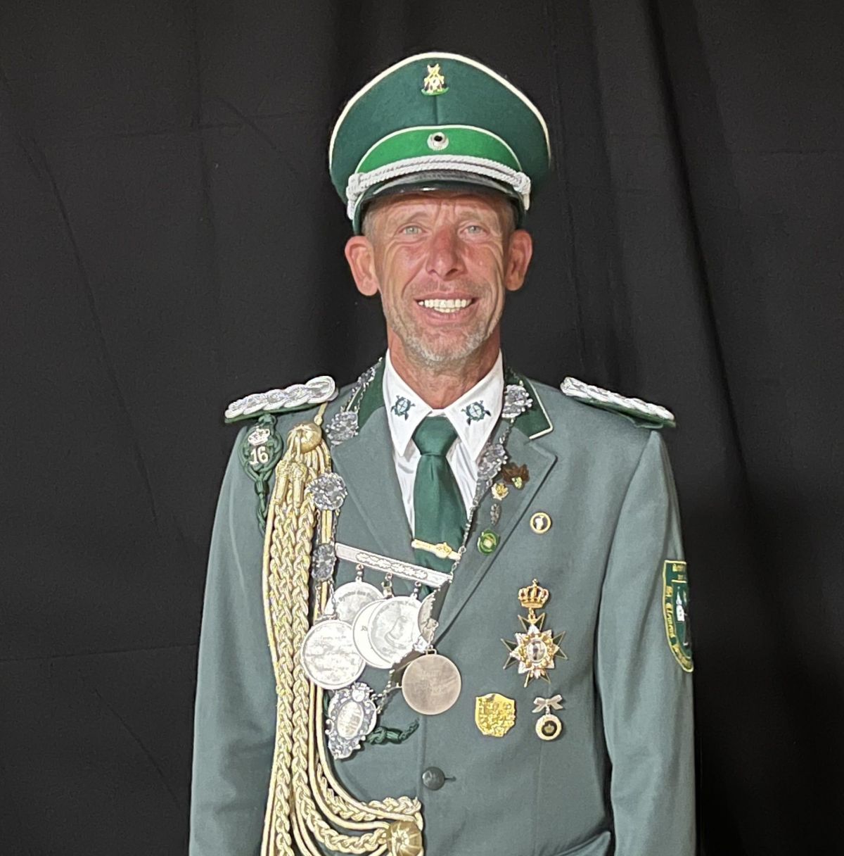 Jürgen Ackerschott ist amtierender Kaiser in Drolshagen von privat