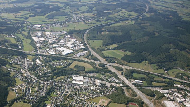 Das geplante Gewerbegebiet liegt unmittelbar am Autobahnkreuz Olpe-Süd zwischen Gerlingen und...