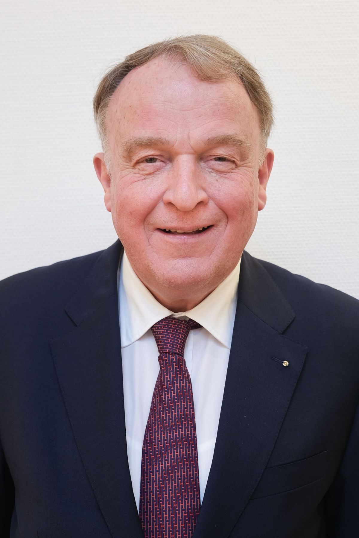 Walter Viegener ist neuer Präsident der IHK Siegen von IHK Siegen
