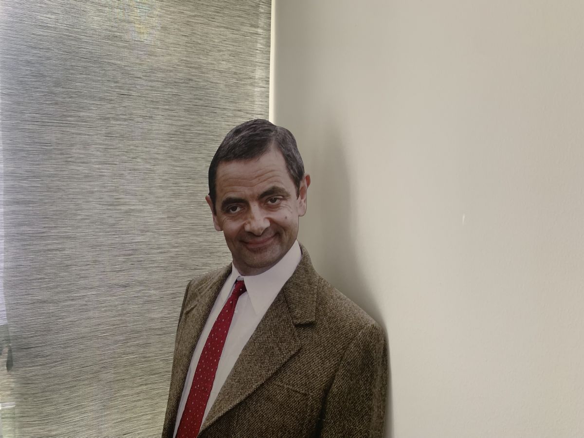 Für das Foto bei LokalPlus nahm Mr. Bean seine Maske bei entsprechenden Sicherheitsabstand einmal ab. von LokalPlus
