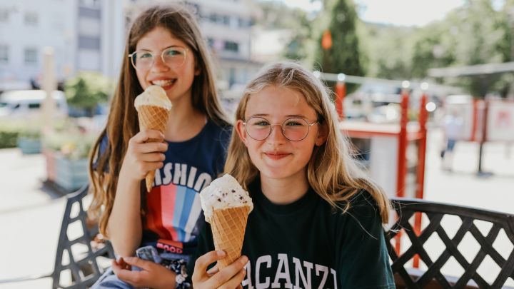 Kinder bis 13 Jahren dürfen sich in Lennestadt wieder auf eine Gratis-Kugel Eis freuen.