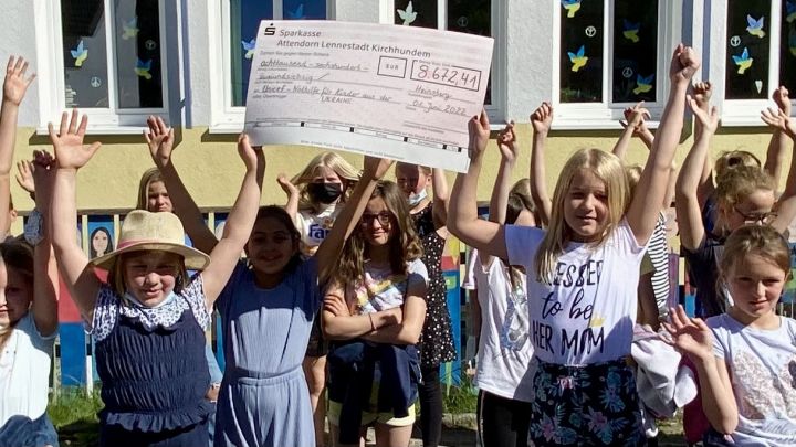 Ein tolles Ergebnis: Mehr als 8.600 Euro haben die Heinsberger Grundschüler gesammelt.