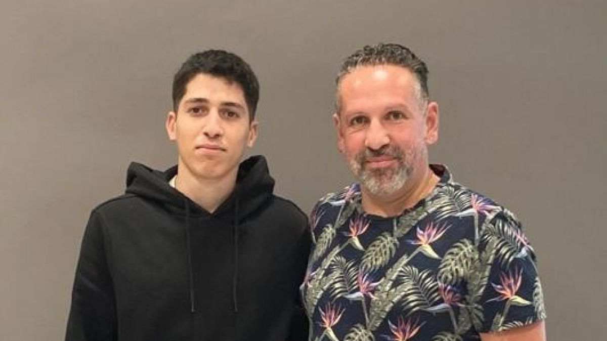 Rot-Weiß Hünsborn hat den 20-jährigen Offensivspieler Iliass El Ouariachi (links) verpflichtet. von privat
