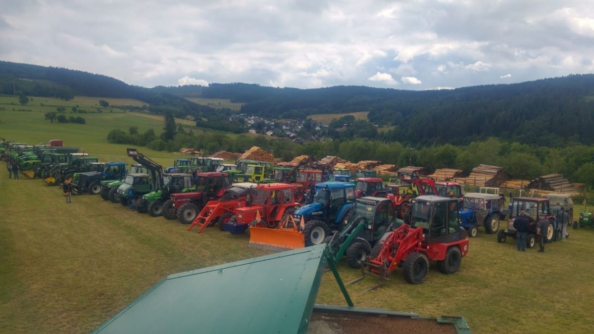 Mehr als 100 Trecker sind am Wochenende auf der Marmecker Höhe zu sehen. von privat