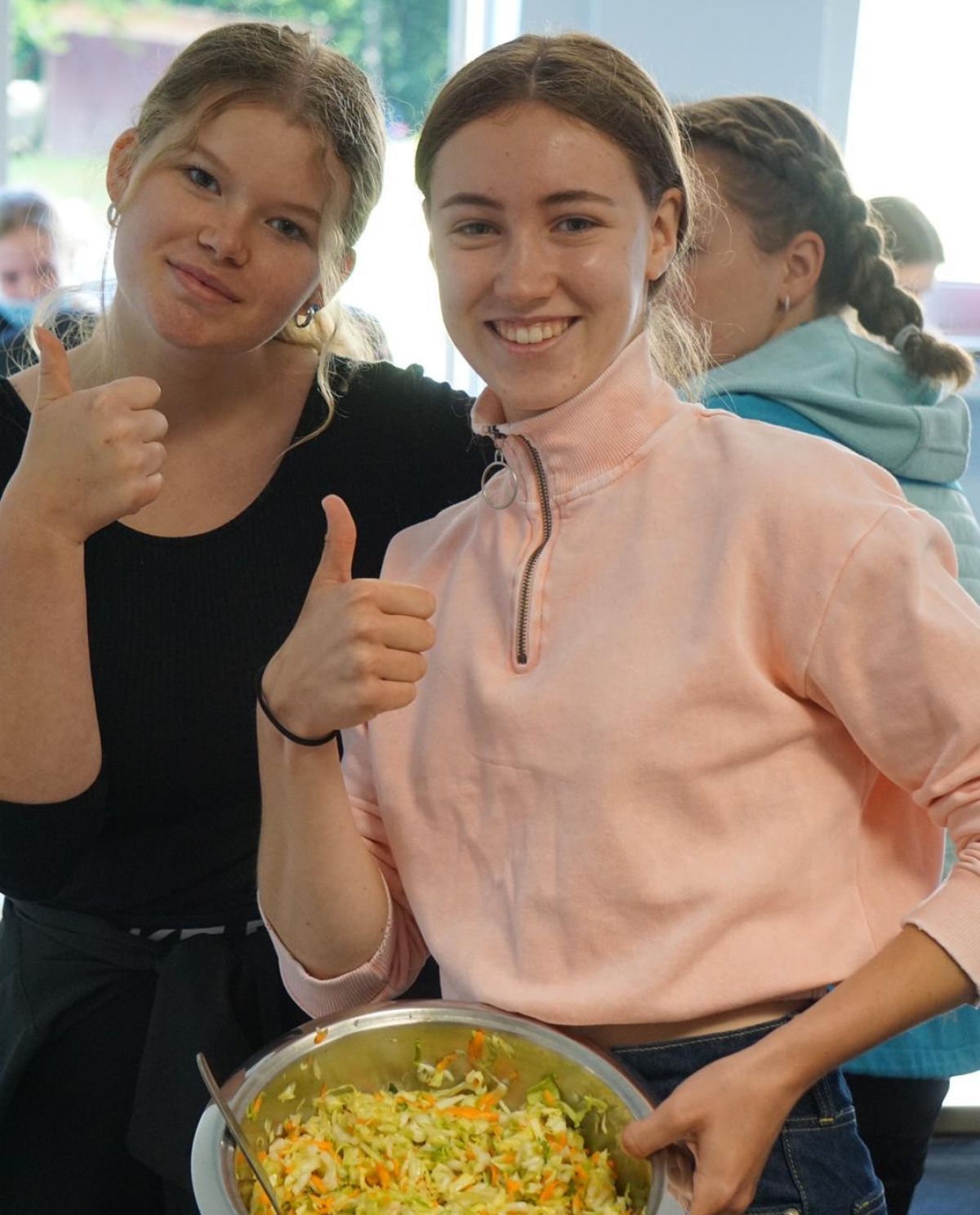 Mit großer Begeisterung waren die Schüler und Schülerinne bei Projekt Nachhaltige Ernährung dabei. von Maria Königin