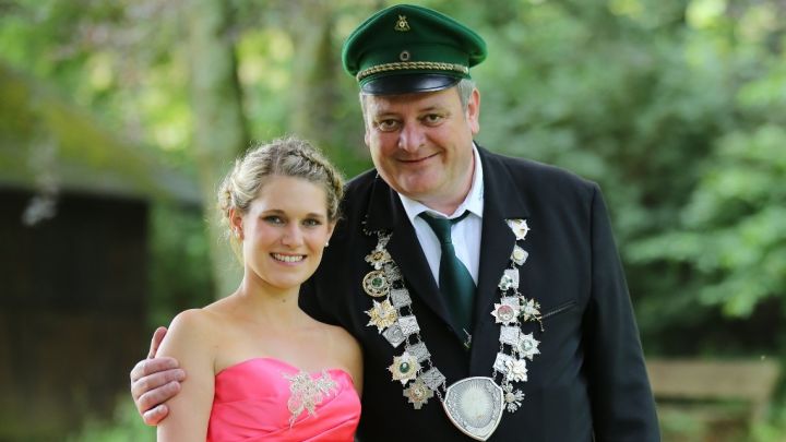 Das amtierende Königspaar Jürgen Poggel und Sarah Homringhaus.