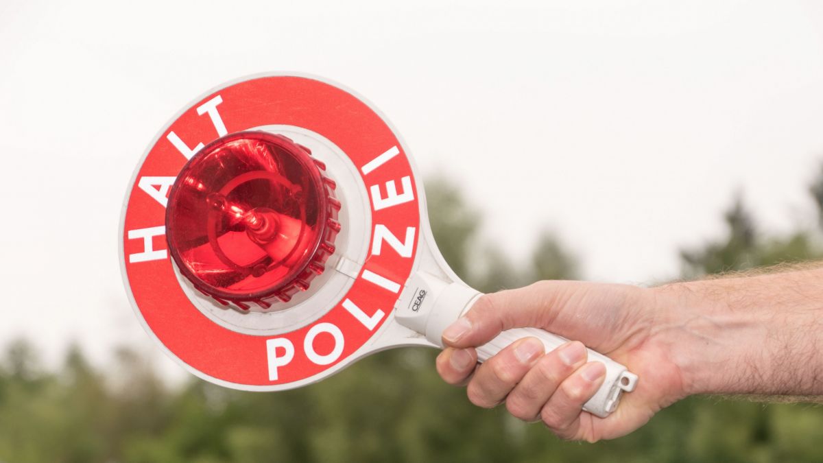 Symbolfoto Verkehrskontrolle von Nils Dinkel