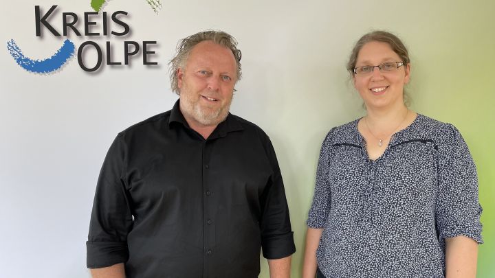Holger Böhler und Stefanie Gerlach bilden die Pressestelle des Kreises Olpe.