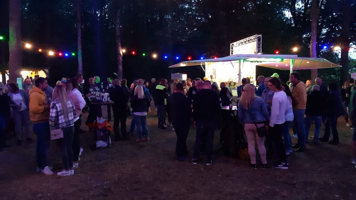 Ein gelungenes Waldfest veranstaltetet der Wanderverein Schönau-Altenwenden. von privat