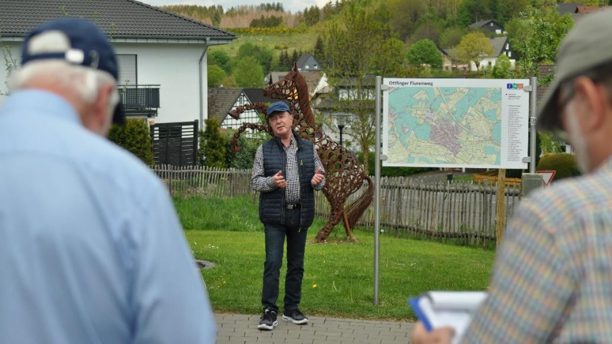 Bewertungskommission „Unser Dorf hat Zukunft“ des Landes NRW in Ottfingen