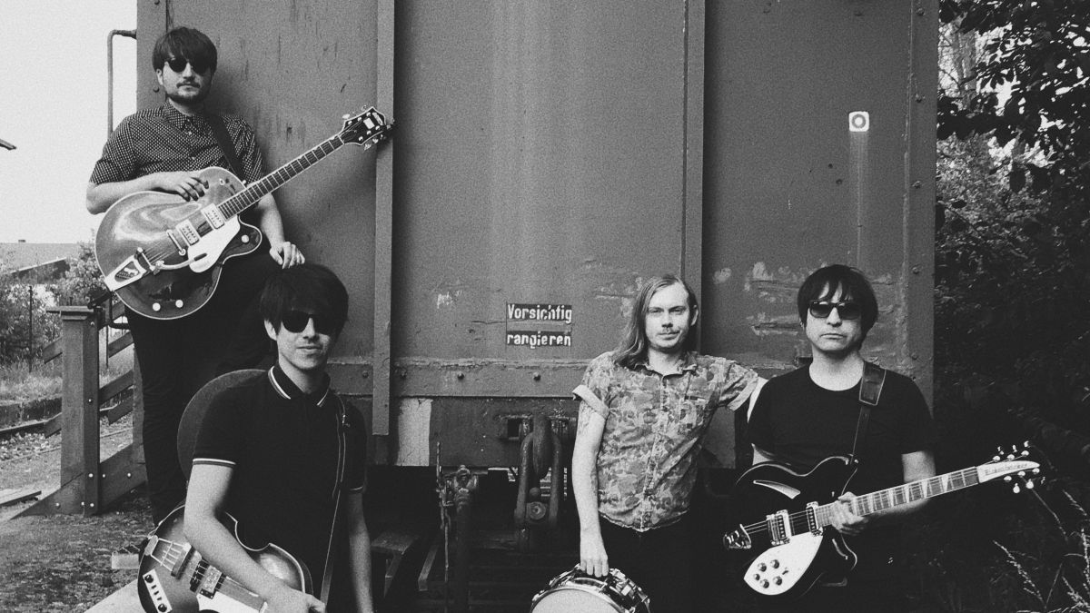 Die vier Jungs servieren puren, rohen Garagenrock, ohne technisches Schnickschnack. von Black Byrds