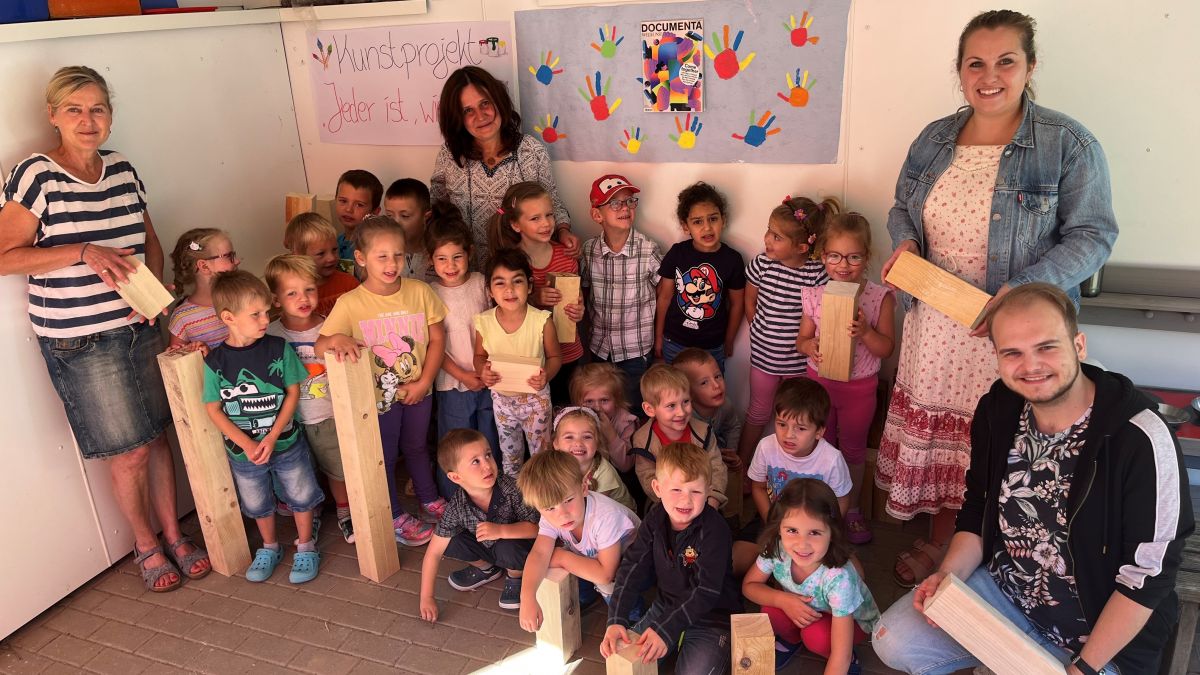 36 Kinder werden jetzt in Meggen zu kleinen „Künstlerin in der Kita“. von privat
