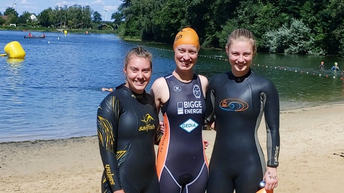 Können mit ihrer Leistung zufrieden sein: Yvonne Keseberg, Christin Cordes und Lara Kamp. von privat