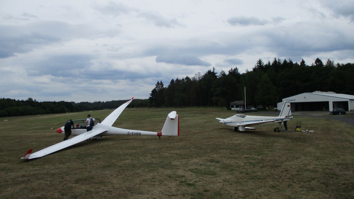 Mit dem Luftsportverein Hünsborn geht es im Segelflieger hoch hinaus. von Catriona Rath