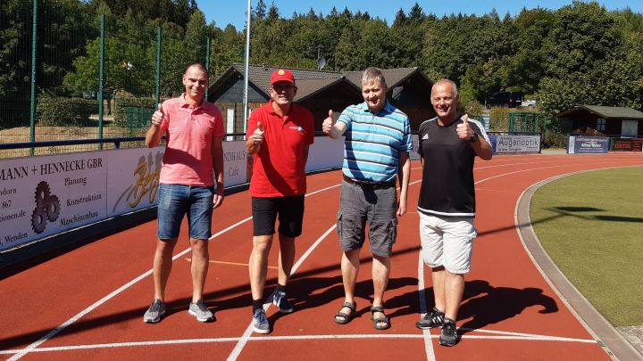 Von links:  Holger Keller, Dietmar Hähner, Stefan Hüpper (SG Wenden), Peter Niklas (GSV Wenden...