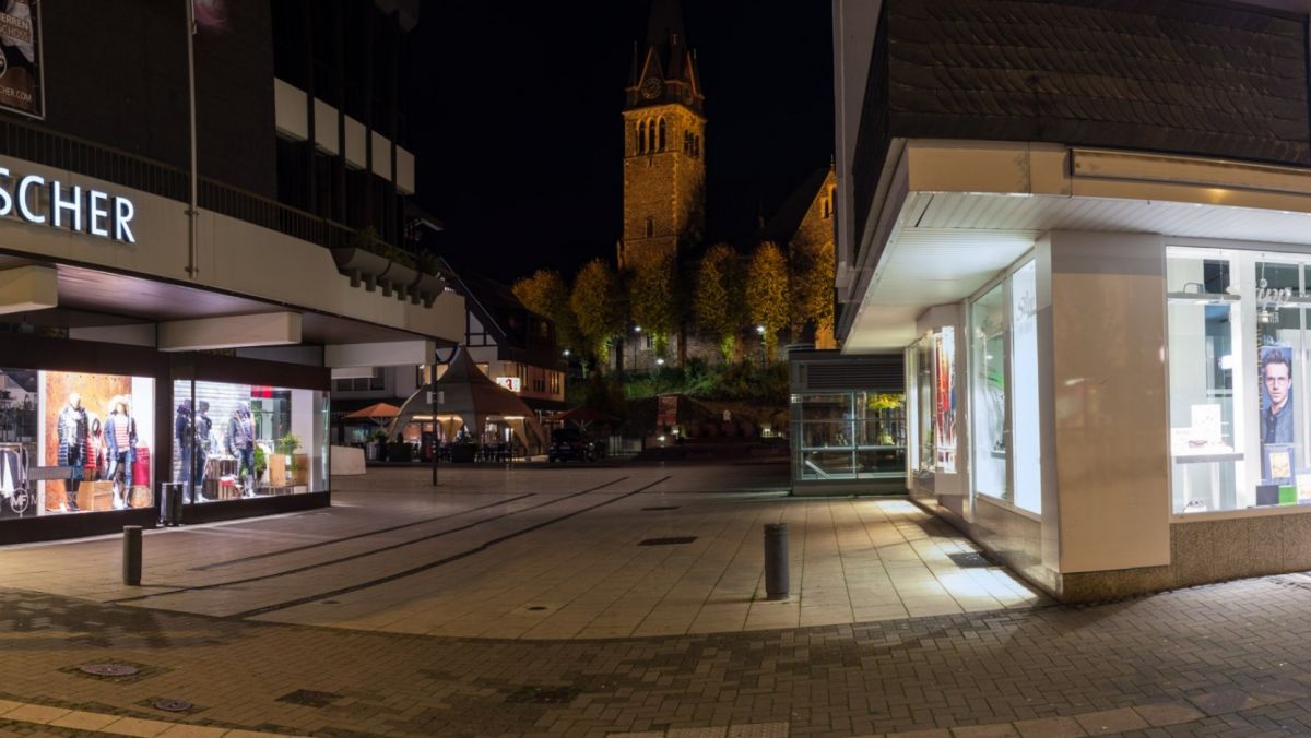 Von 22 bis 6 Uhr sollen in den Schaufenstern die Lichter ausgehen.