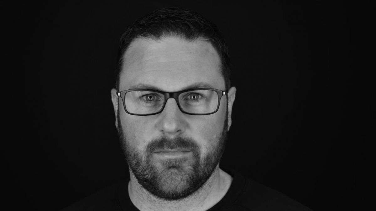 Im Bild sieht man den neuen Chorleiter, Andre Stock, von Just Voices. von privat