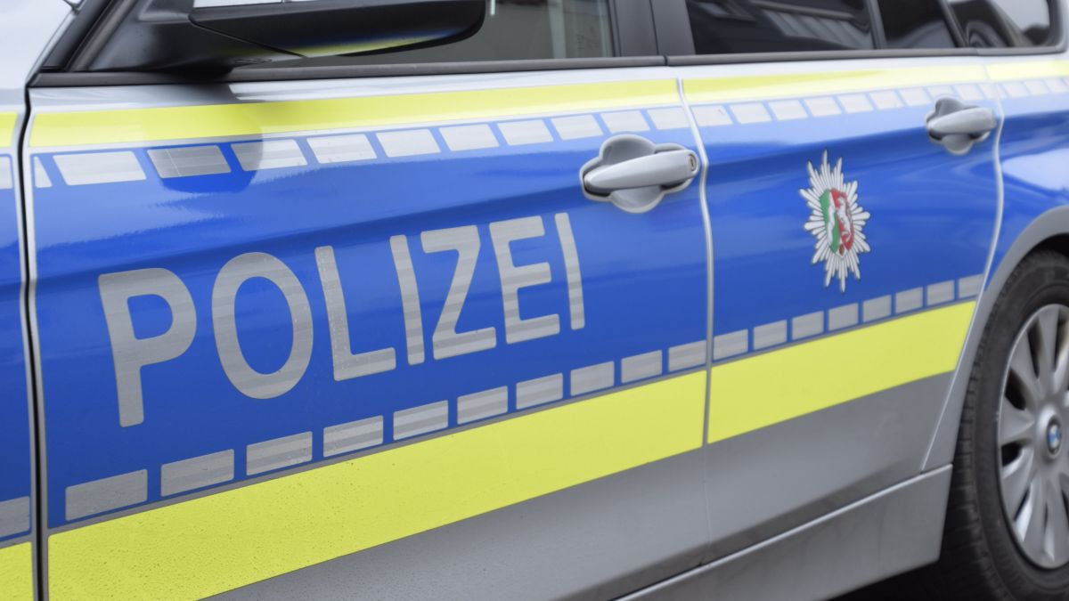 Polizei, Polizei auto ,Blaulicht von Nils Dinkel