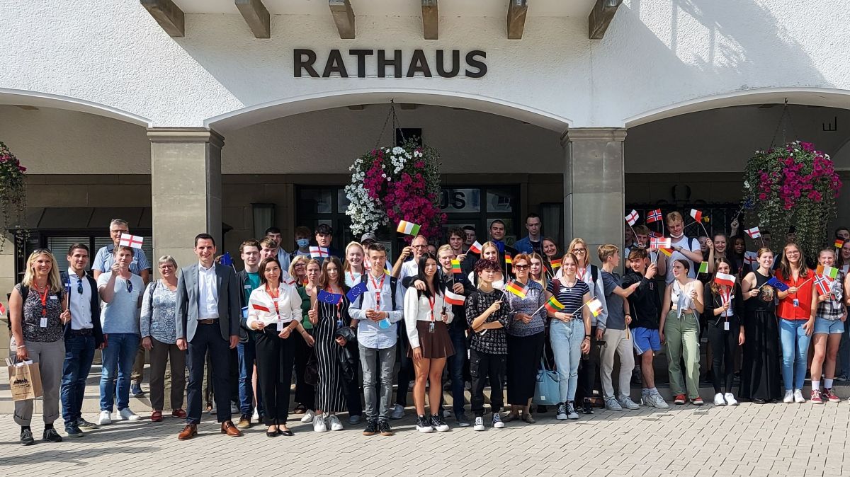 50 Jugendliche aus sechs europäischen Nationen wurden in Attendorner Rathaus empfangen. von Hansestadt Attendorn