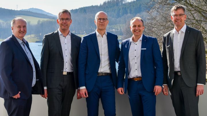 Der Vorstand der Volksbank Sauerland: (von links) Michael Reitz, Bernd Griese, Andreas Ermecke, Dr....