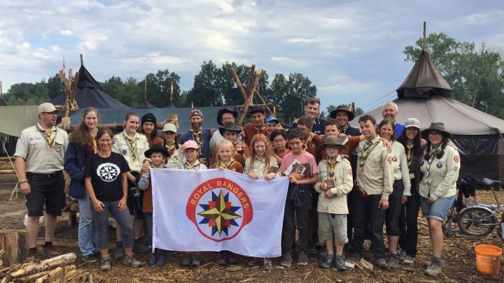Die Christus Gemeinde Olpe nahm an Deutschlands größtem Pfadfinder-Camp teil. Jetzt feiern...