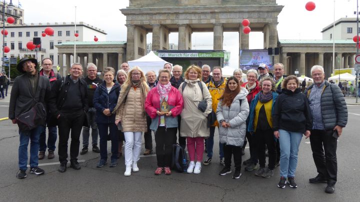 Eine Gruppe der KAB Kirchhundem war beim Marsch für das Leben in Berlin dabei.