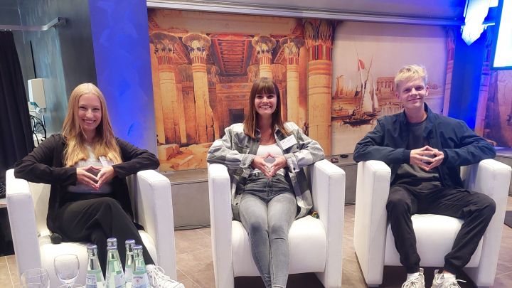 Carla Bette, Sara Heinrichs und Moritz Kremer (v.l.) nahmen an der Veranstaltung „GenZ meets...