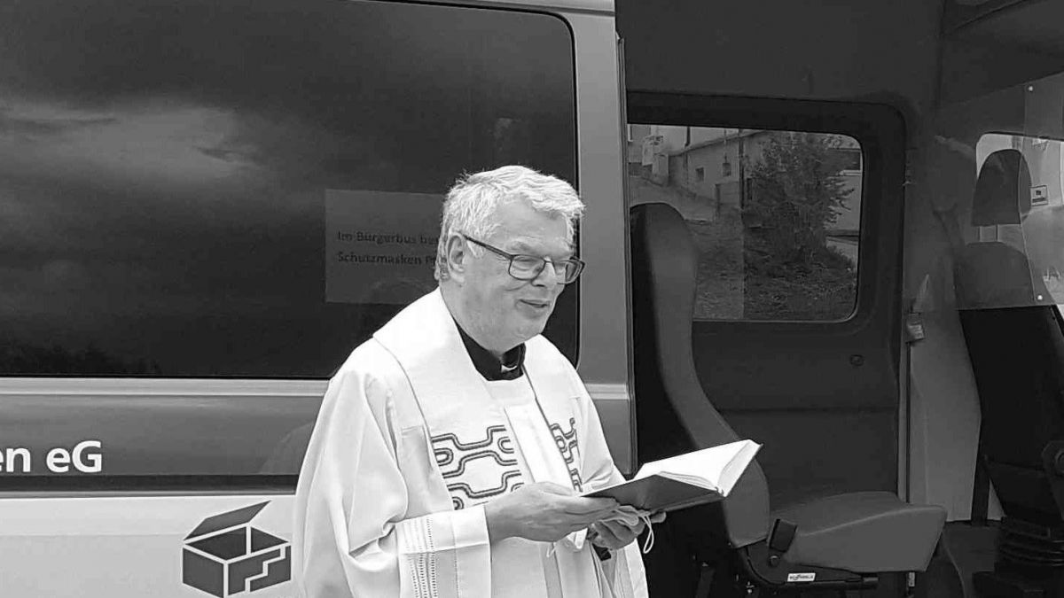Pfarrer Michael Kleineidam ist im Alter von nur 64 Jahren verstorben. von privat