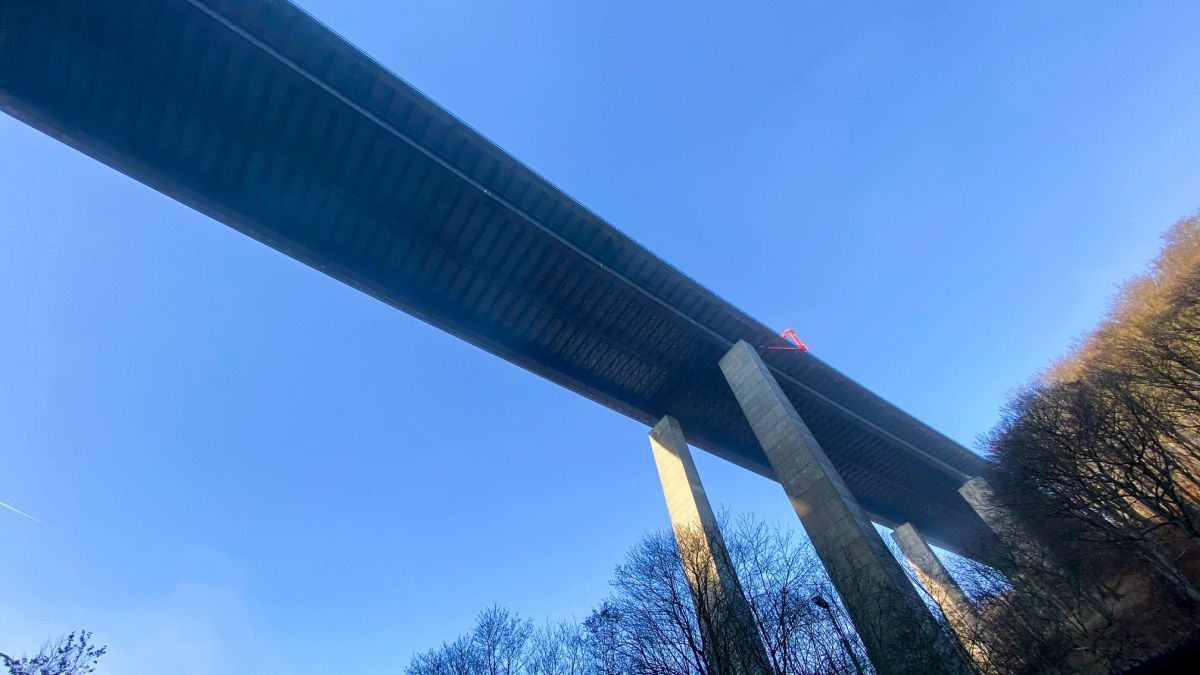 Die Talbrücke Rahmede wird gesprengt. Der Auftrag wurde jetzt vergeben. von Sven Prillwitz/Stadt Lüdenscheid