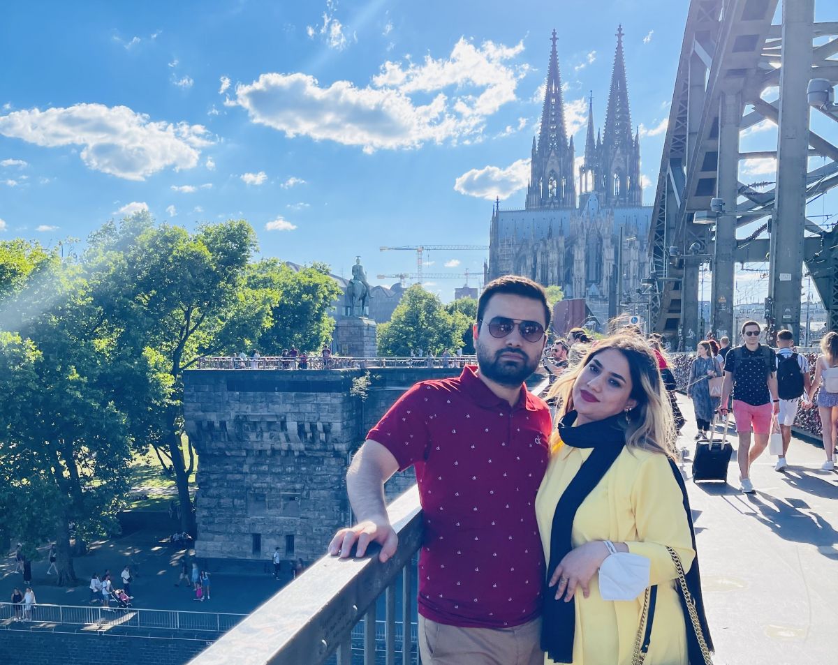 Ramin und Maryam Adeeb besuchten den Kölner Dom. von privat