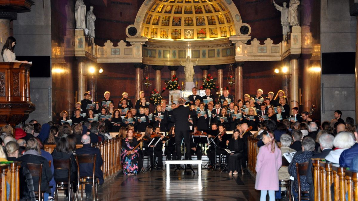 Der Kirchenchor St. Bartholomäus Meggen blickt auf ein unvergessliches Konzert in Krakau zurück. von privat
