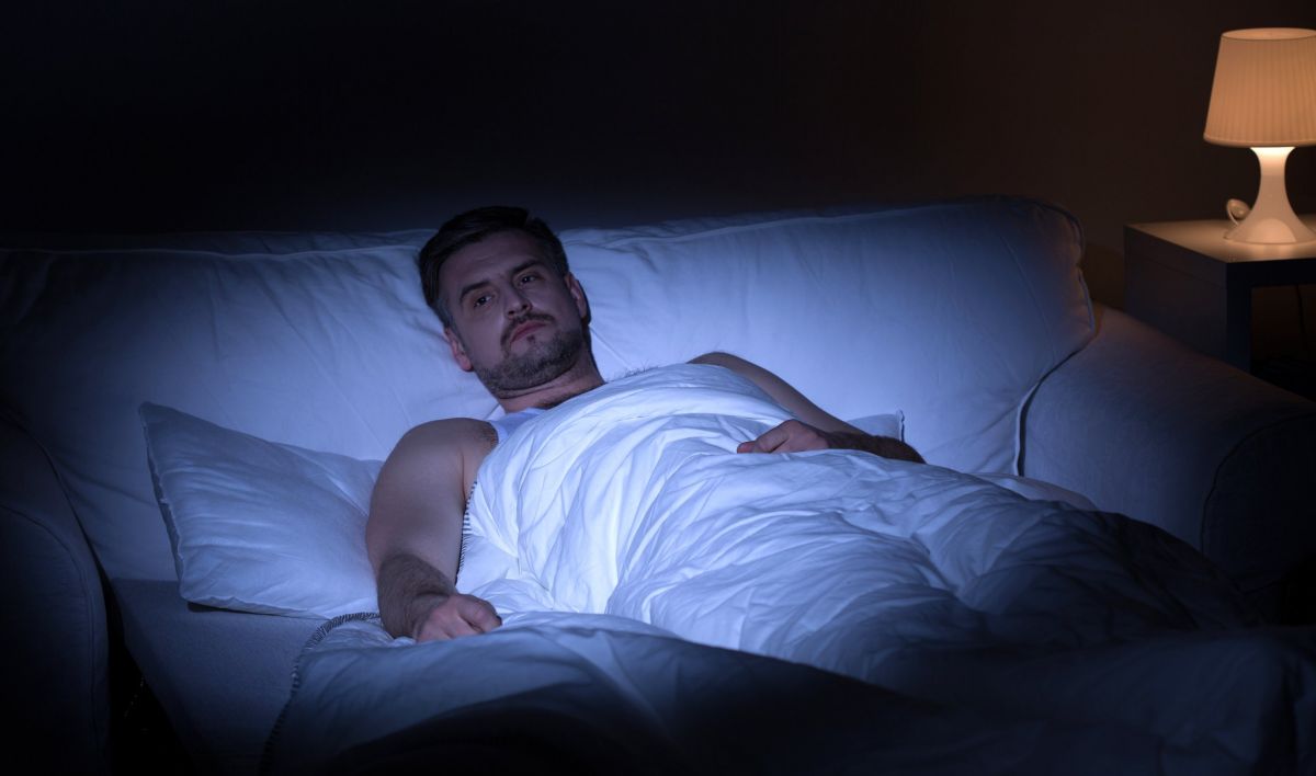 Schlafstörungen kommen auch im Kreis Olpe vor. Müdigkeit, Konzentrationsproblemen und Leistungsverlust können die Folge sein. von AOK/hfr.