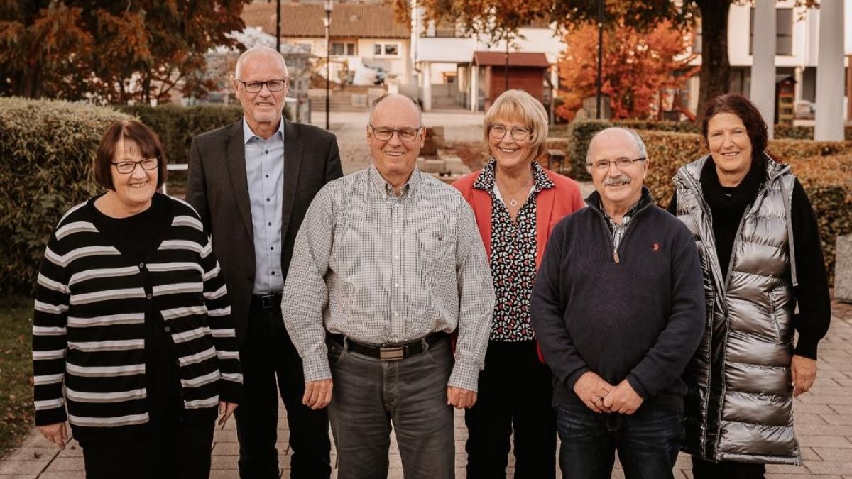 Der neue Vorstand der Dorfvereins (v.l.): Heike Schebek, Herbert Feldmann, Ulrich Burghaus, Sabine Klein, Alberto Zulkowski, Rita Stumpf. von privat