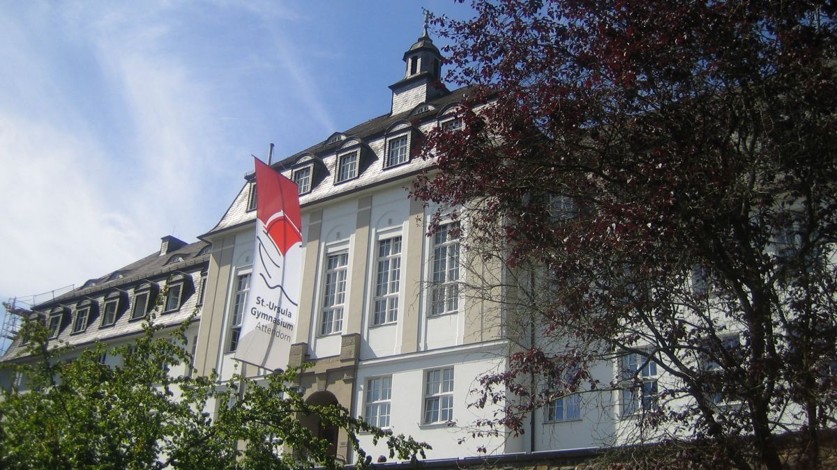 Das St.-Ursula-Gymnasium Attendorn lädt interessierte Eltern von Viertklässlern zur Informationsveranstaltung ein. von privat