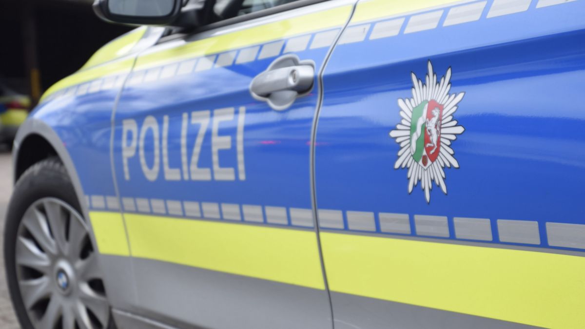 Polizei, Polizei auto ,Blaulicht von Nils Dinkel