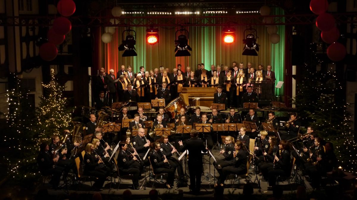 Der Musikzug Heggen, unter Leitung von Matthias Pflägling freut sich auf viele Konzertbesucher. von privat